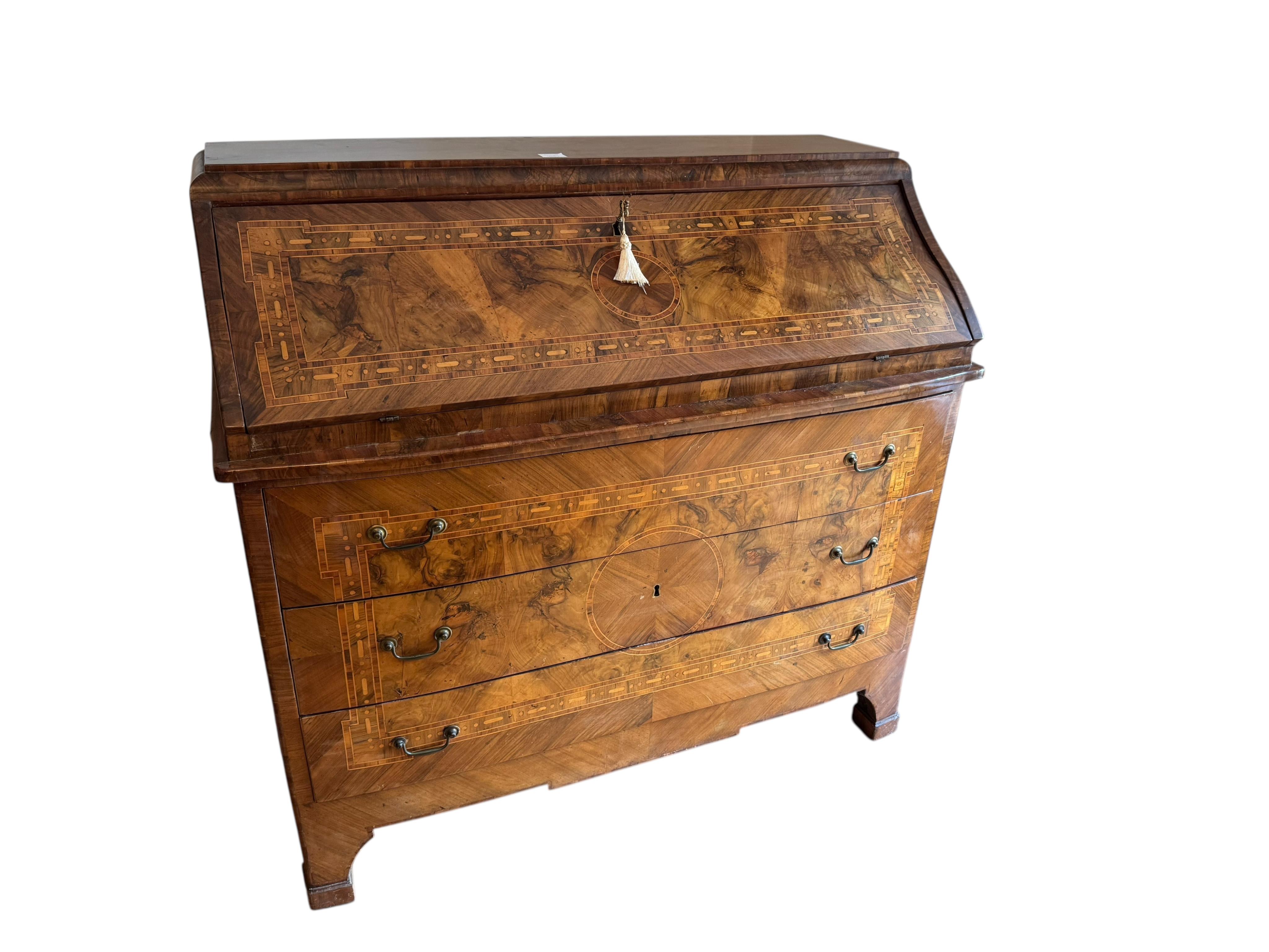 An 18th century Italian inlaid walnut bureau, width 124cm, depth 54cm, height 116cm